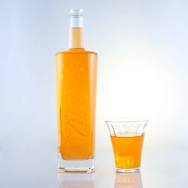 custom shaped crystal vodka bottle with the brand logo 750ml liquor bottle